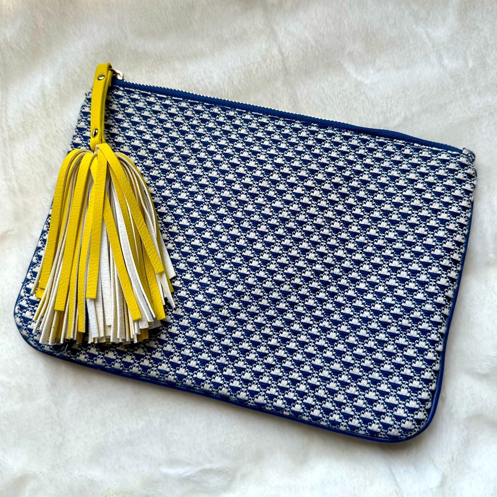 Merona Zippered Clutch in Blue White Yellow